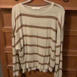 Light weight long sleeved shirt